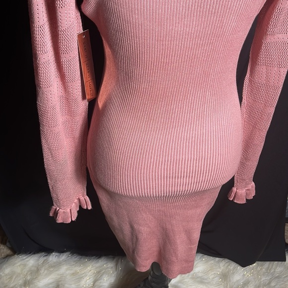 Almost Famous - Picture 5 of 7